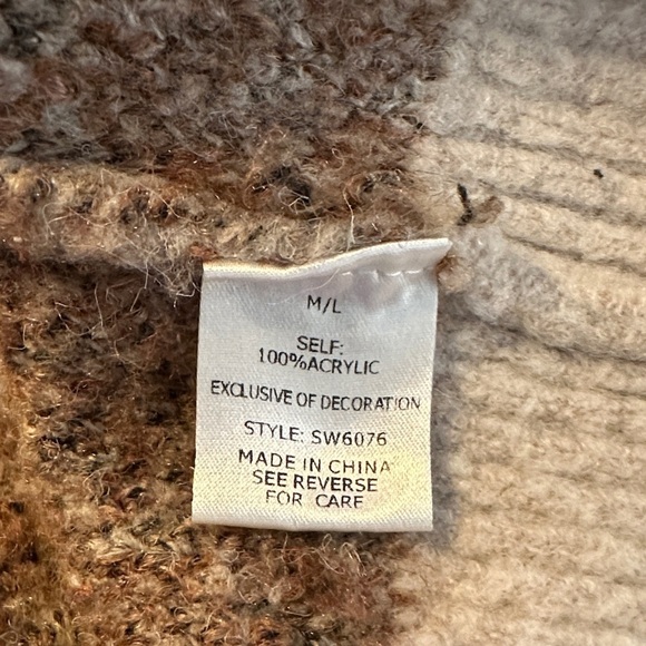 Fable Colorful Geometric Diamond Pattern Plush Women’s Sweater - Picture 11 of 12